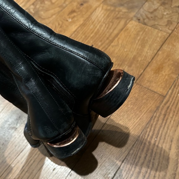 Alexander Wang Anouck Chelsea Boots | Rose Gold | 38 - Picture 7 of 11